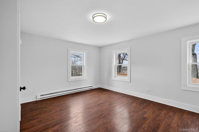 8 Lawrence Lane, Goshen, NY 10924