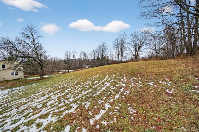 8 Lawrence Lane, Goshen, NY 10924