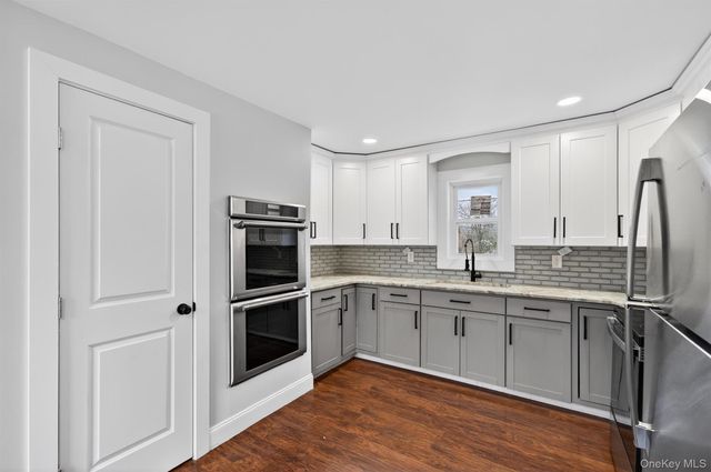 8 Lawrence Lane, Goshen, NY 10924