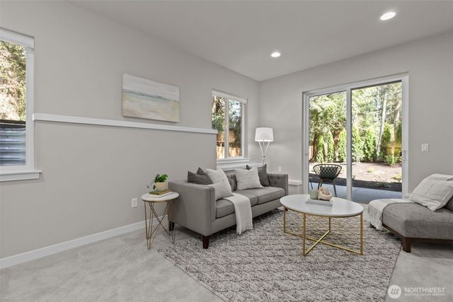9016 53rd Avenue W, Mukilteo, WA 98275