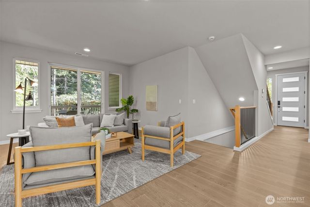9016 53rd Avenue W, Mukilteo, WA 98275