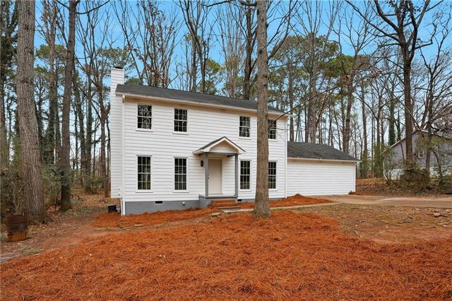 8692 Twin Oaks Drive, Jonesboro, GA 30236