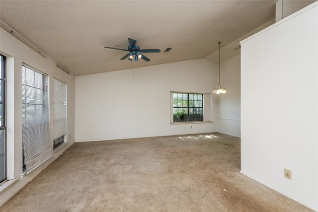513 Rainier Street, Cedar Hill, TX 75104