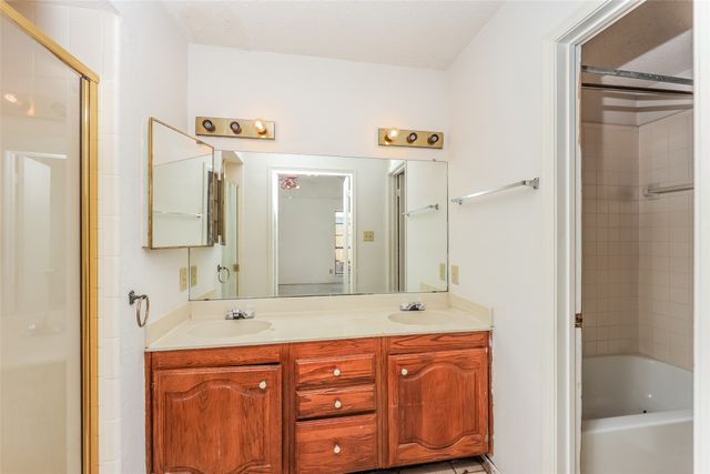 513 Rainier Street, Cedar Hill, TX 75104