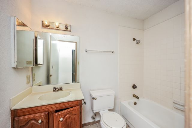 513 Rainier Street, Cedar Hill, TX 75104