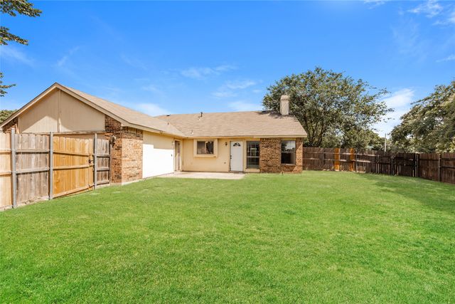 513 Rainier Street, Cedar Hill, TX 75104