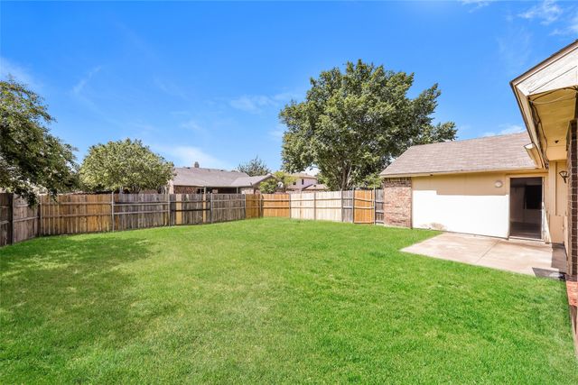 513 Rainier Street, Cedar Hill, TX 75104