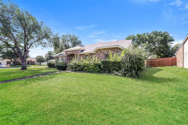 513 Rainier Street, Cedar Hill, TX 75104