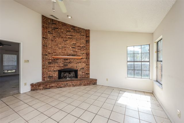 513 Rainier Street, Cedar Hill, TX 75104