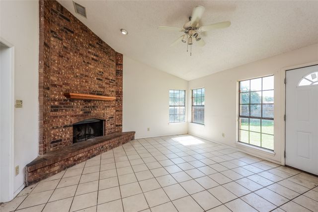 513 Rainier Street, Cedar Hill, TX 75104