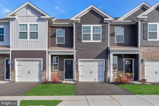 17 KATHERINE DRIVE, Burlington, NJ 08016