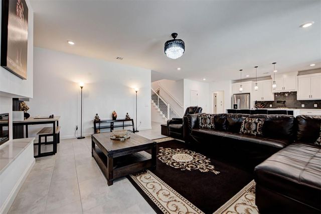 15704 Rockwell Park Lane, Edmond, OK 73013