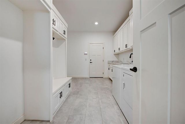 15704 Rockwell Park Lane, Edmond, OK 73013