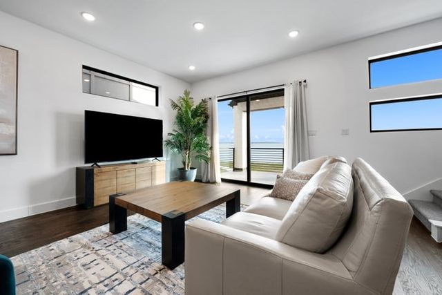 8609 Secretariat Drive, Rowlett, TX 75088