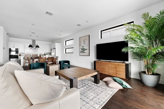 8609 Secretariat Drive, Rowlett, TX 75088