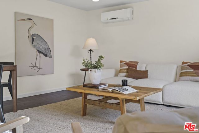 2910 W 78th Place, Inglewood, CA 90305