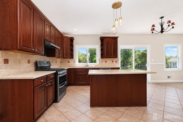 448 Buckingham Drive, Piscataway, NJ 08854