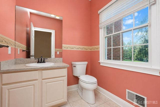 448 Buckingham Drive, Piscataway, NJ 08854