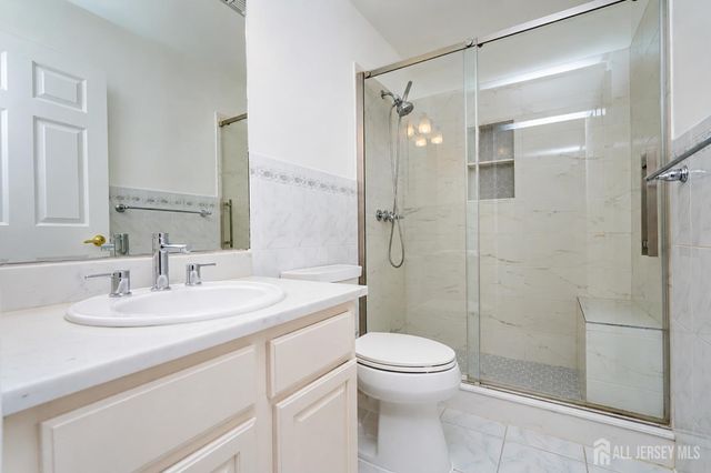 448 Buckingham Drive, Piscataway, NJ 08854