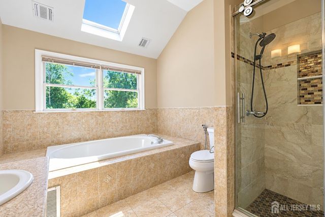 448 Buckingham Drive, Piscataway, NJ 08854