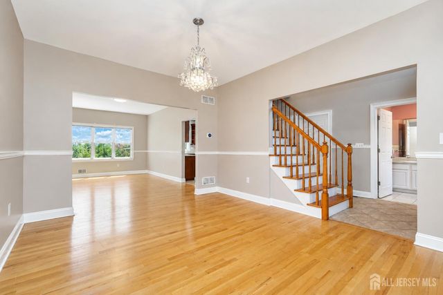 448 Buckingham Drive, Piscataway, NJ 08854