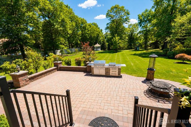 448 Buckingham Drive, Piscataway, NJ 08854