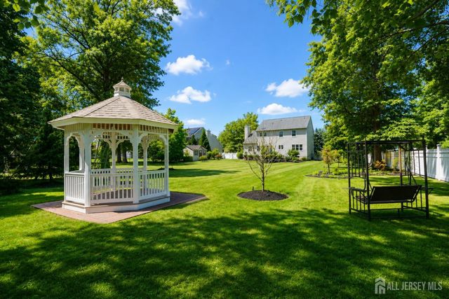 448 Buckingham Drive, Piscataway, NJ 08854