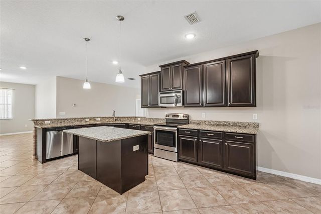 2426 CUMBERLAND CLIFF DRIVE, Ruskin, FL 33570