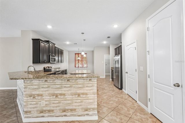 2426 CUMBERLAND CLIFF DRIVE, Ruskin, FL 33570