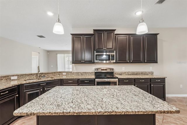 2426 CUMBERLAND CLIFF DRIVE, Ruskin, FL 33570
