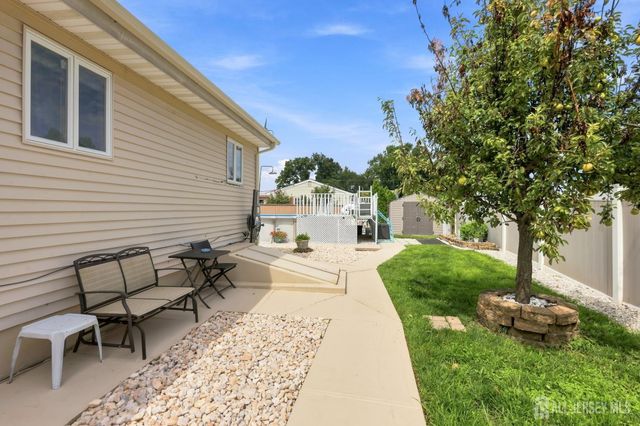 45 W Woodshore, Old Bridge, NJ 07735
