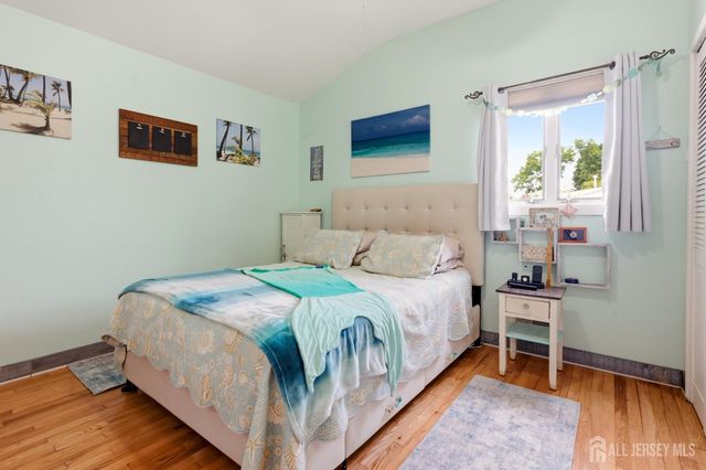 45 W Woodshore, Old Bridge, NJ 07735