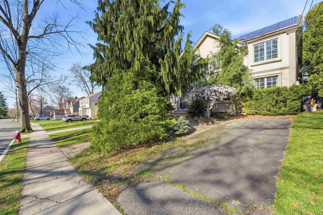 770 HARTWELL ST, Teaneck, NJ 07666