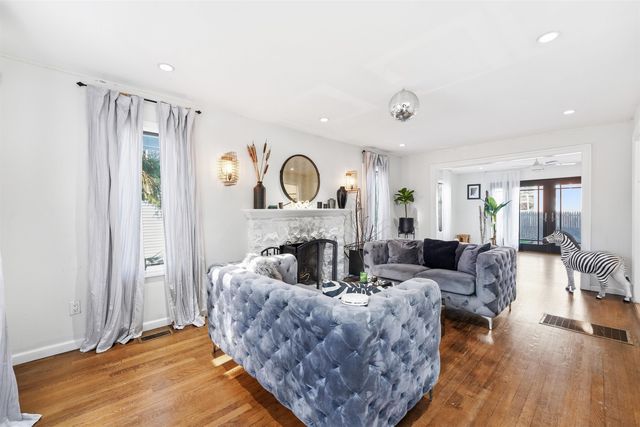 770 HARTWELL ST, Teaneck, NJ 07666