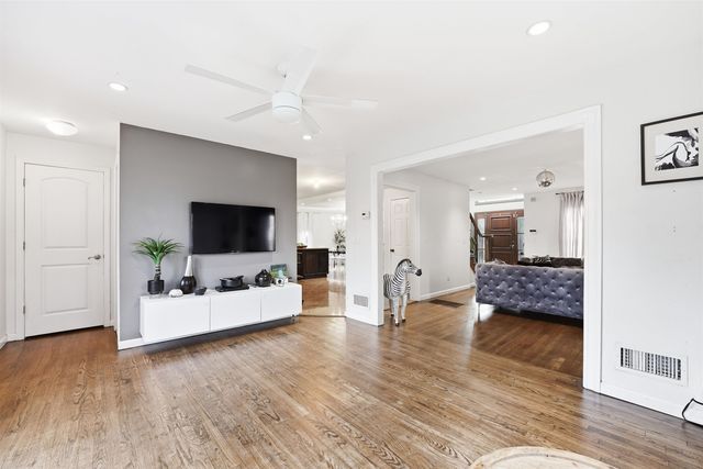 770 HARTWELL ST, Teaneck, NJ 07666