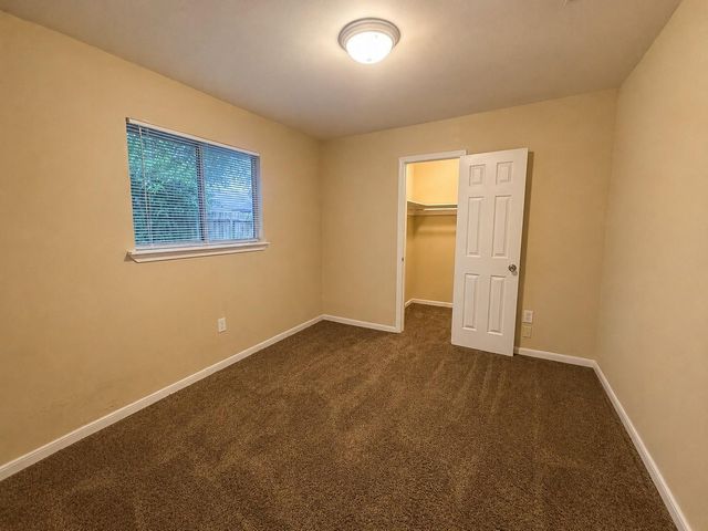 615 Cole Street, Webster, TX 77598