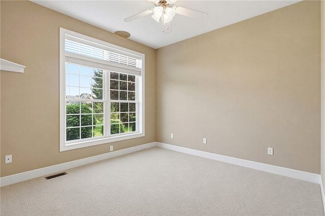 11 Ashland Oaks Circle, Ogden, NY 14559