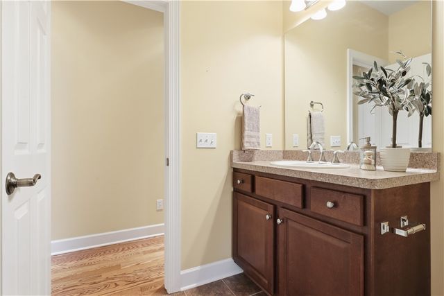 11 Ashland Oaks Circle, Ogden, NY 14559