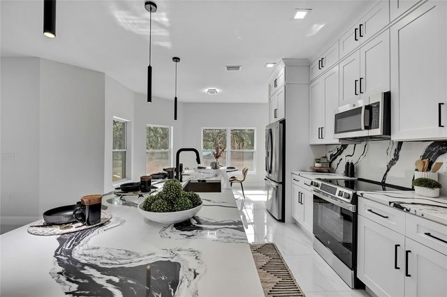 10262 MAYBIRD AVENUE, Weeki Wachee, FL 34614