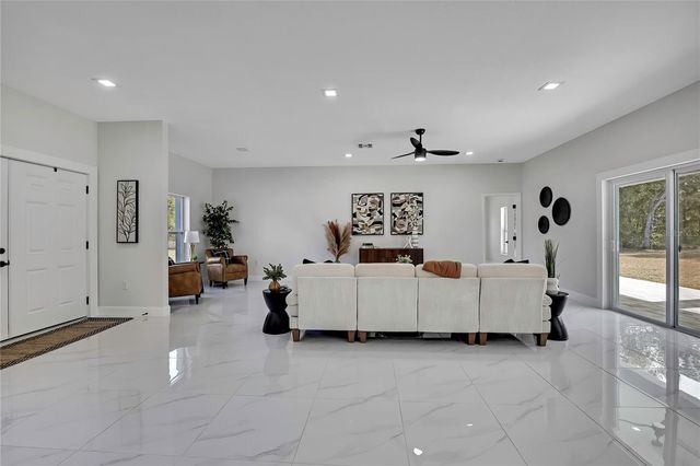 10262 MAYBIRD AVENUE, Weeki Wachee, FL 34614