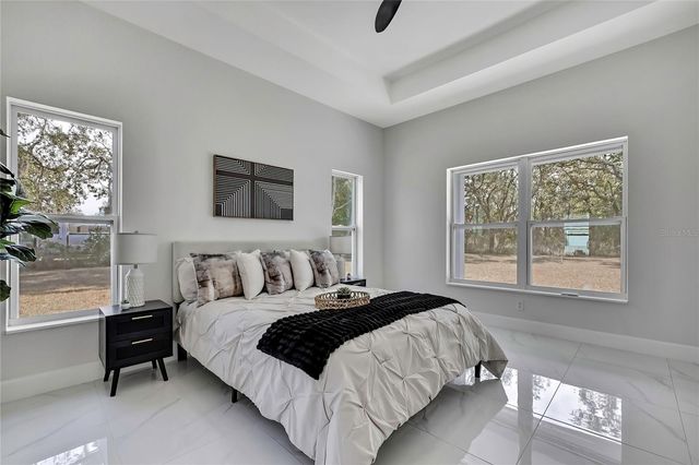 10262 MAYBIRD AVENUE, Weeki Wachee, FL 34614