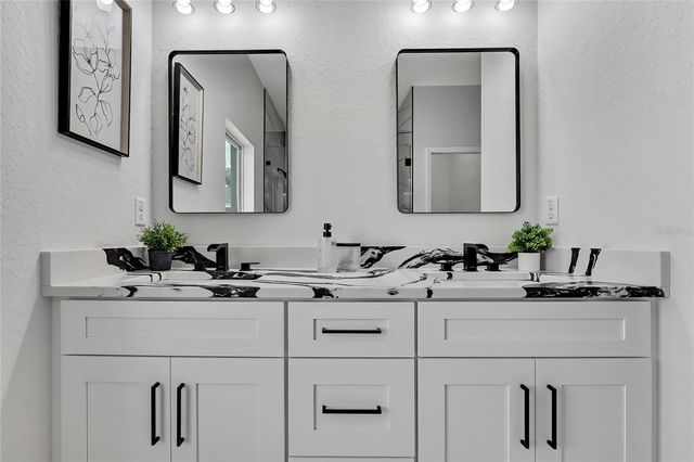 10262 MAYBIRD AVENUE, Weeki Wachee, FL 34614