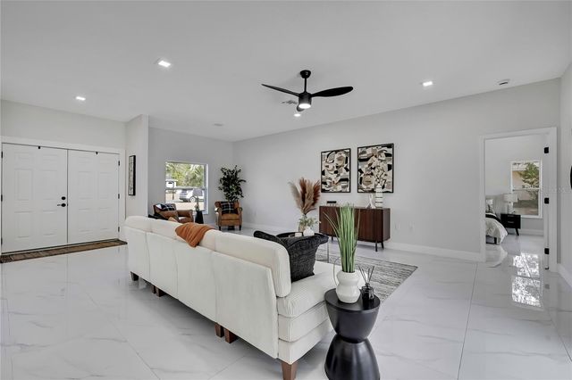 10262 MAYBIRD AVENUE, Weeki Wachee, FL 34614