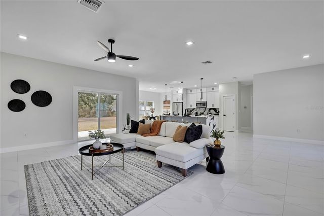 10262 MAYBIRD AVENUE, Weeki Wachee, FL 34614