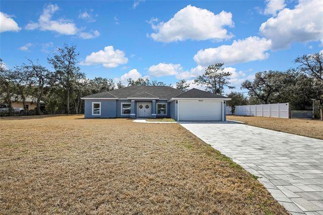 10262 MAYBIRD AVENUE, Weeki Wachee, FL 34614