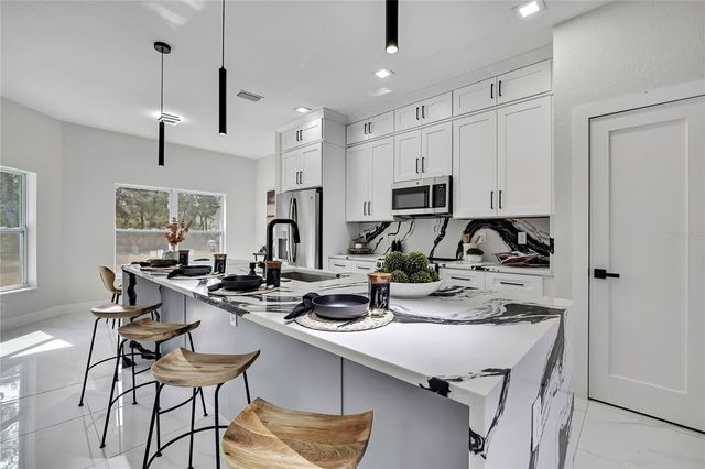 10262 MAYBIRD AVENUE, Weeki Wachee, FL 34614