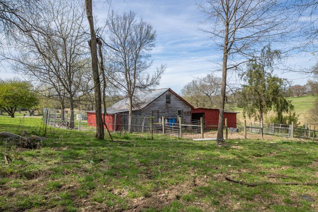 1839 Polly Adams Rd, Belfast, TN 37019