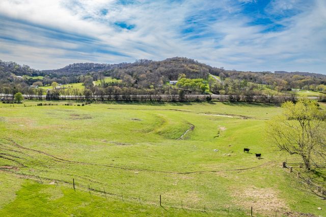 1839 Polly Adams Rd, Belfast, TN 37019