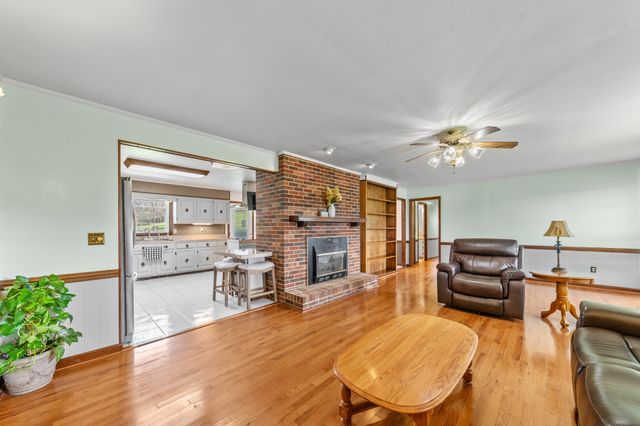 1839 Polly Adams Rd, Belfast, TN 37019