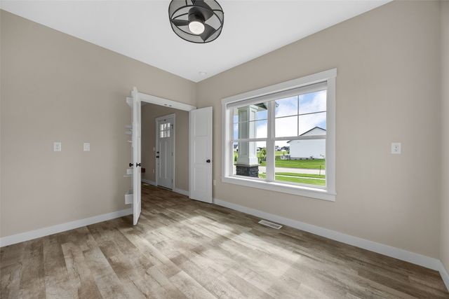 1497 Glen Rock Circle, Marion, IA 52302